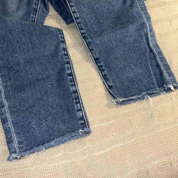 Loft The Curvy Skinny High-Rise Jeans - size 27/4 - Picture 3 of 6